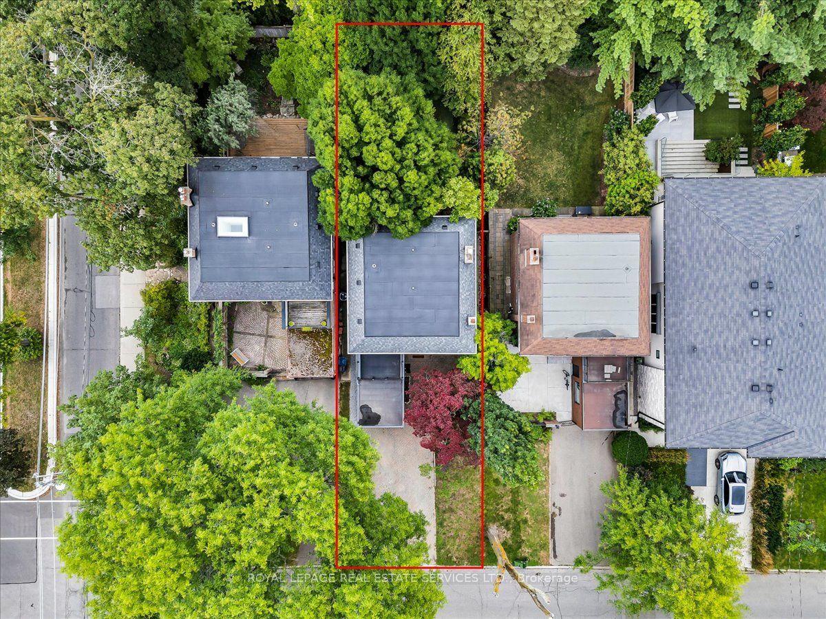 97 Bocastle Avenue, Toronto, ON M4N 2S5