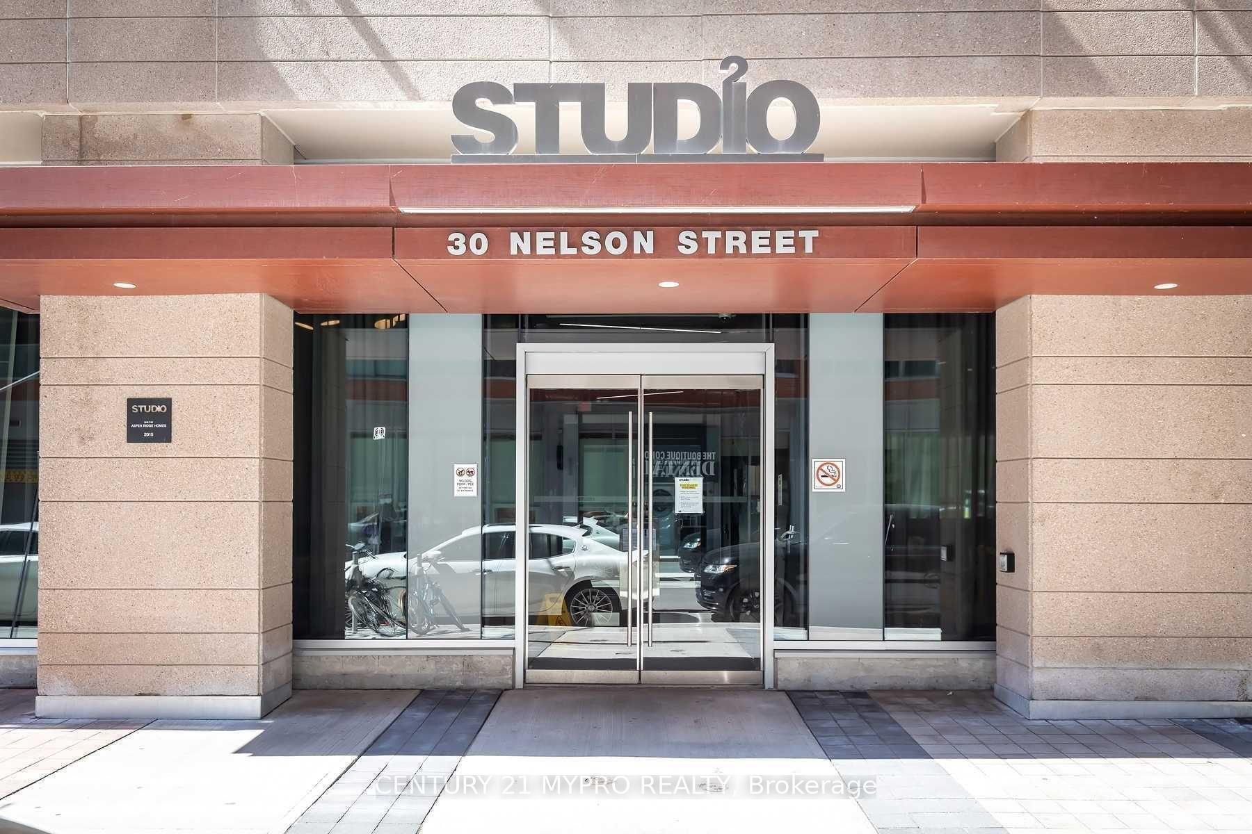 30 Nelson Street 2306, Toronto, ON M5V 0H5