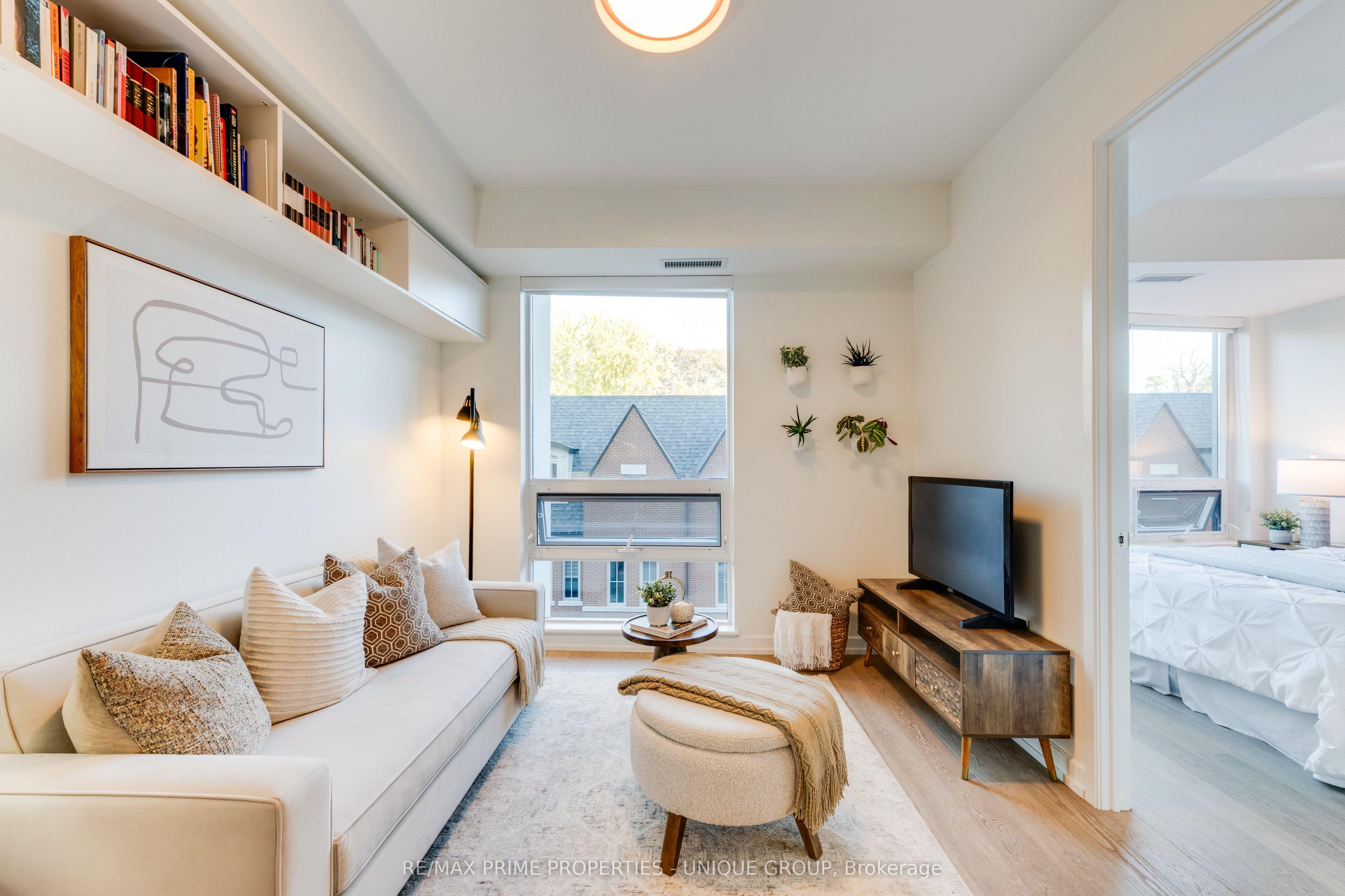 377 Madison Avenue 412, Toronto, ON M4V 3E1