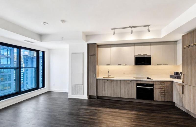 20 Soudan Avenue 1109, Toronto, ON M4S 0E2