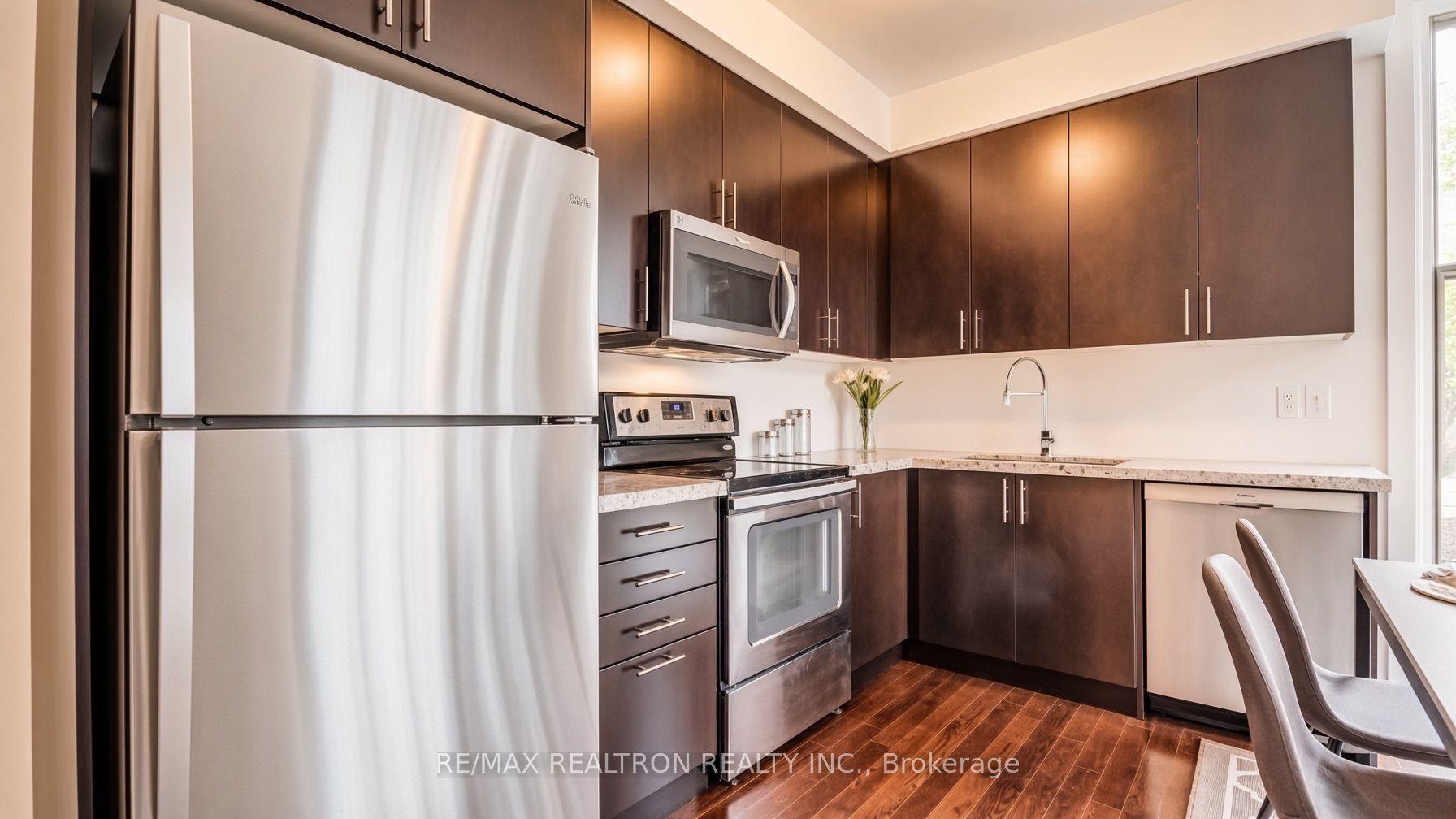 23 Eldora Avenue 112, Toronto, ON M2M 0B5