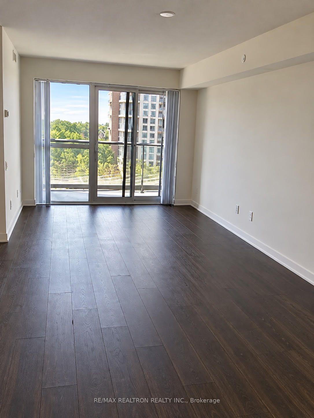 5162 Yonge Street 701, Toronto, ON M2N 0E9