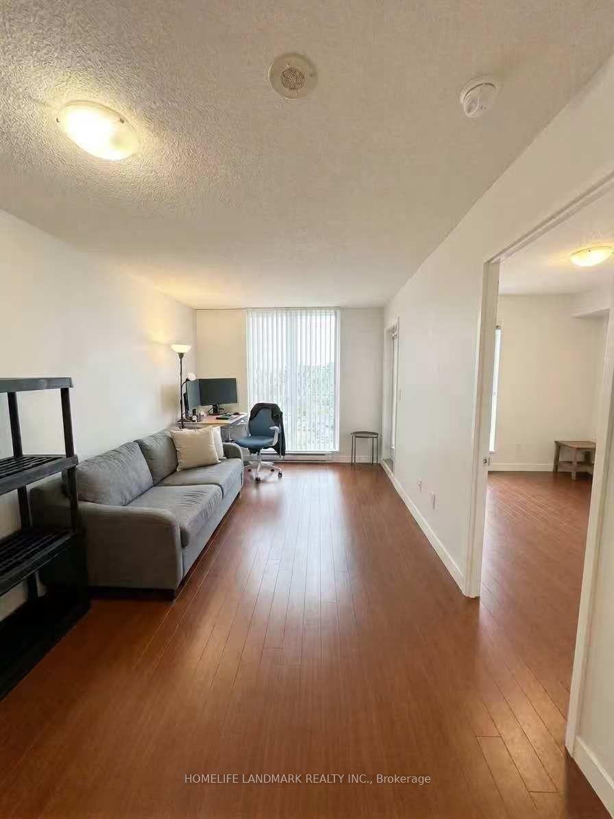 28 Empress Avenue 910, Toronto, ON M2N 6Z7
