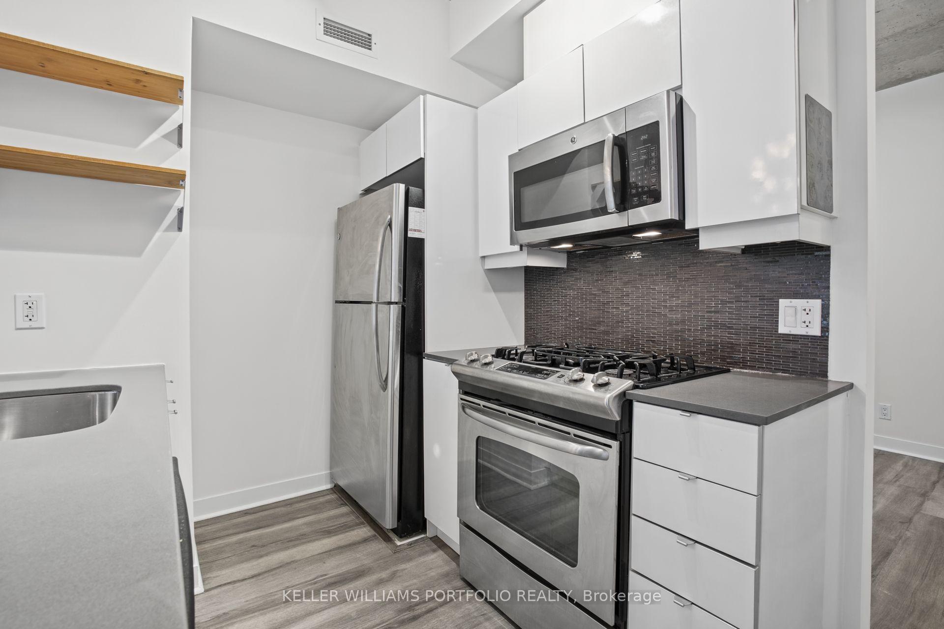 127 Queen Street E 507, Toronto, ON M5C 1S3