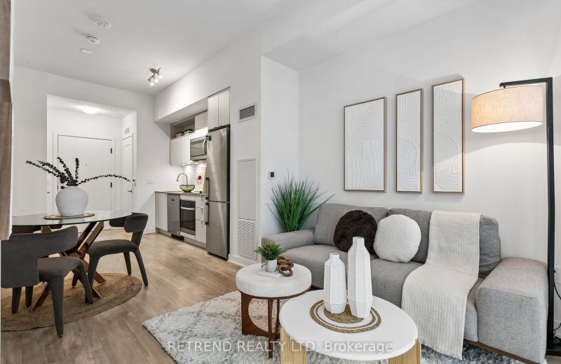 70 Princess Street 1725, Toronto, ON M5A 0X6