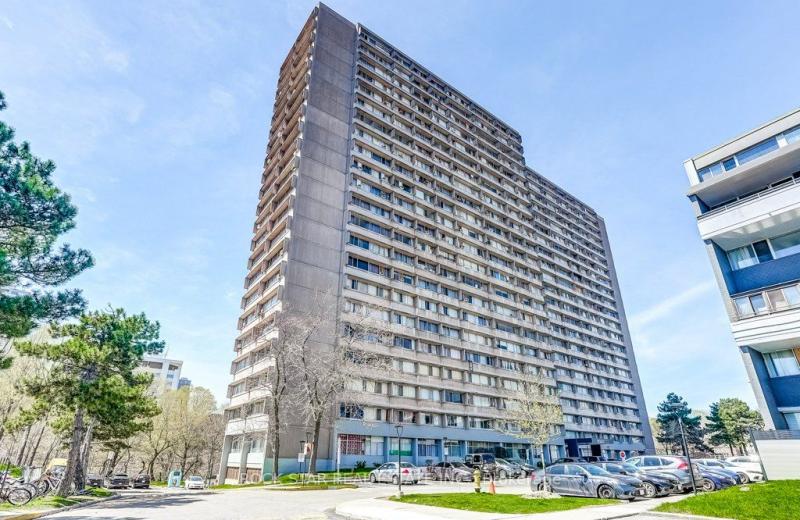 10 Sunny Glenway 1711, Toronto, ON M3C 2Z3