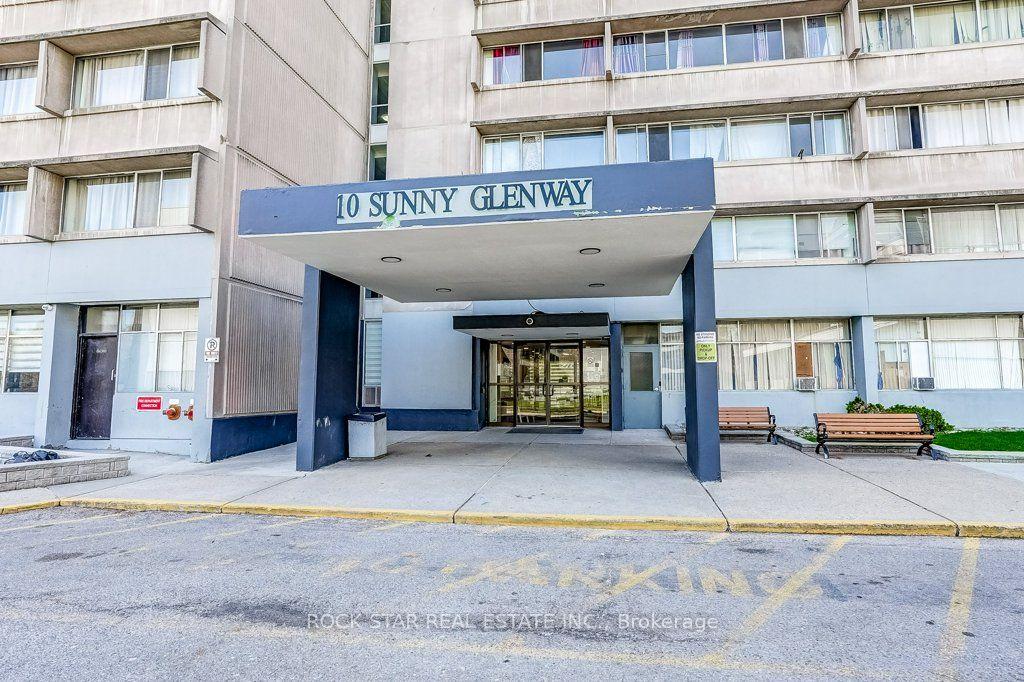 10 Sunny Glenway 1711, Toronto, ON M3C 2Z3