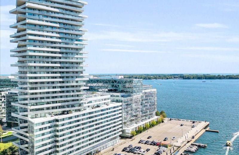 15 Queens Quay E 205, Toronto, ON M5E 0A5