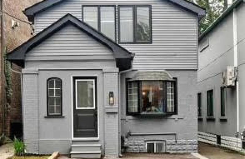 406 Roehampton Avenue 1, Toronto, ON M4P 1S4
