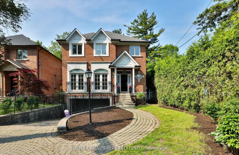 38 Gwendolen Crescent, Toronto, ON M2N 2L7