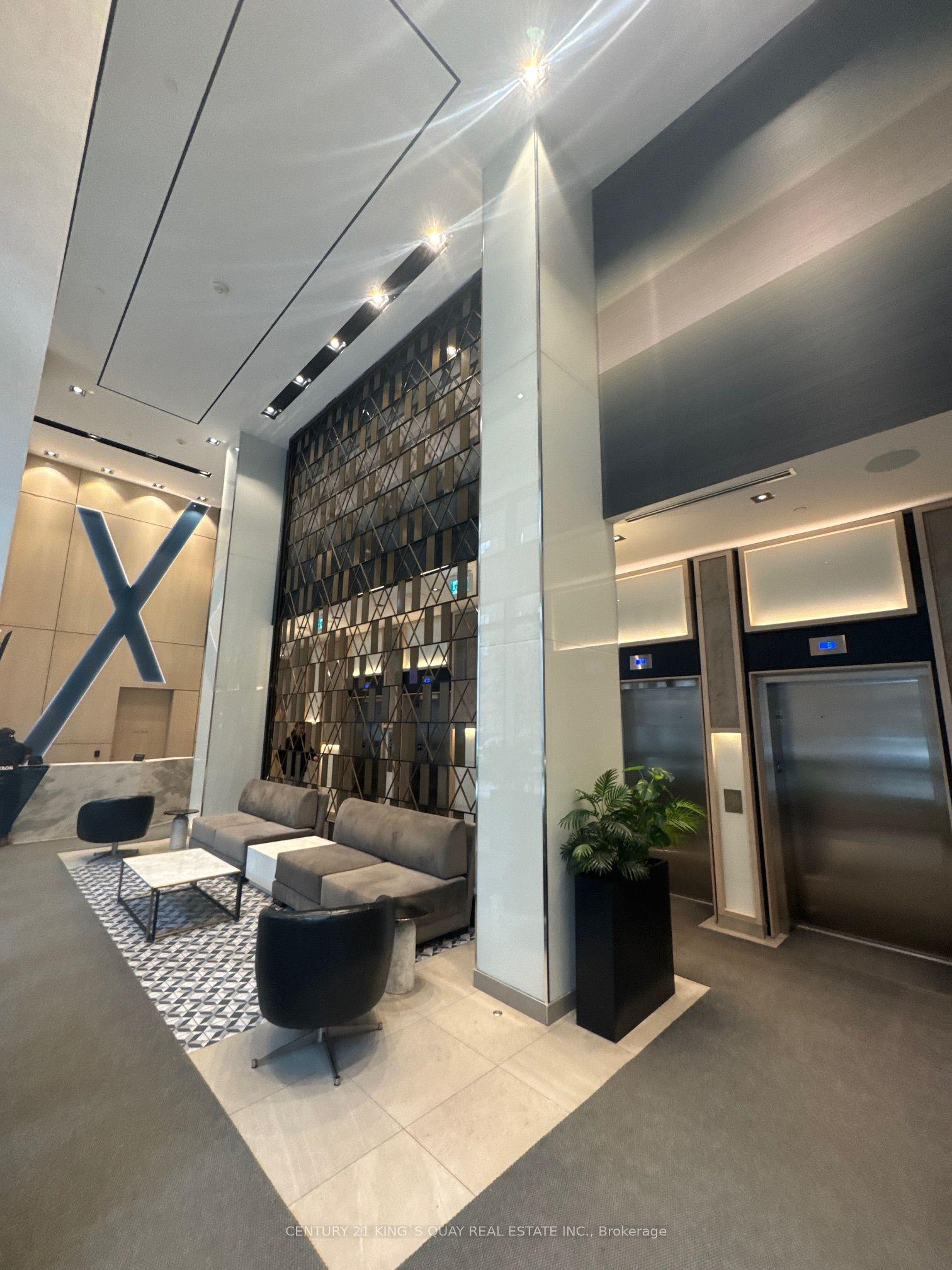 77 Mutual Street 2103, Toronto, ON M5B 0B9