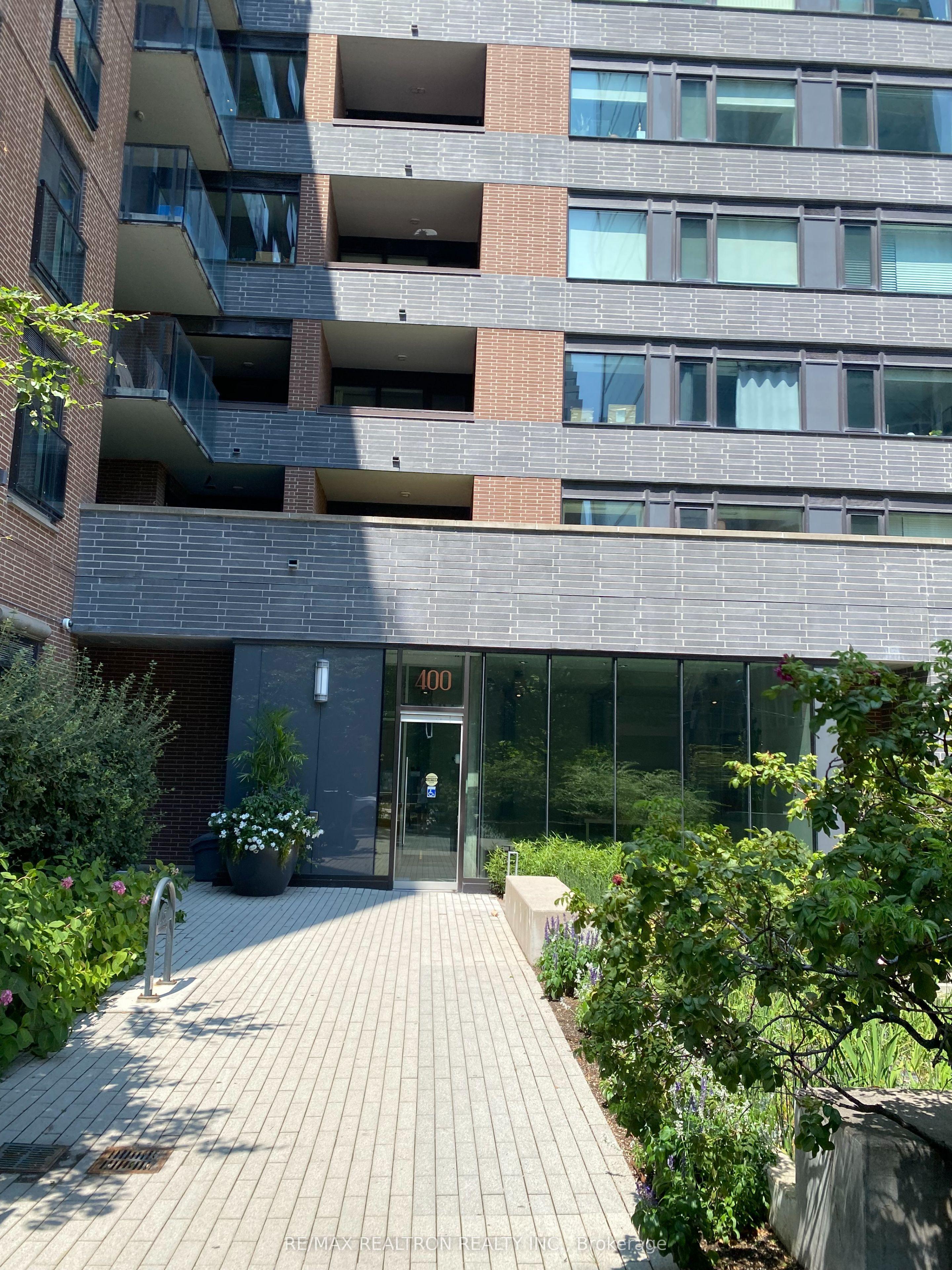 400 Wellington Street W 804, Toronto, ON M5V 0B5