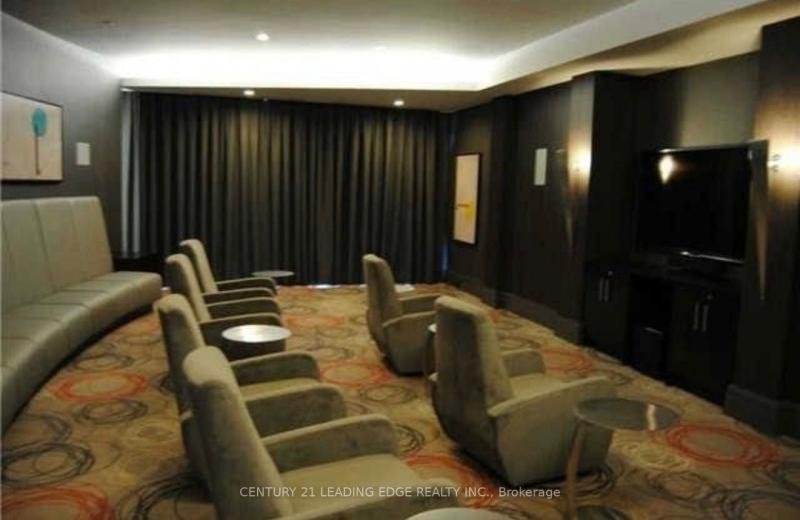 5168 Yonge Street Ph 201, Toronto, ON M2N 0G1