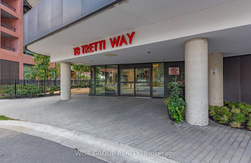 18 Tretti Way 910, Toronto, ON M3H 0E4