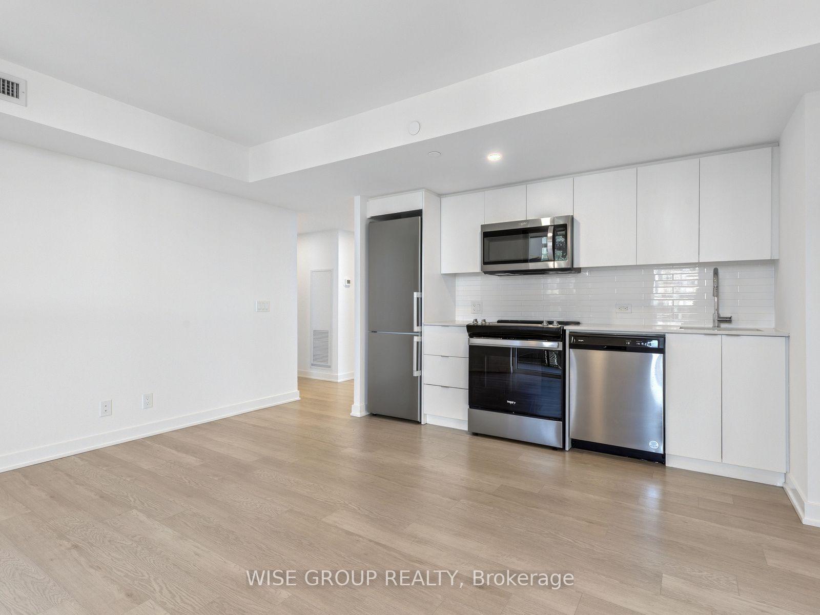 18 Tretti Way 1210, Toronto, ON M3H 0E4