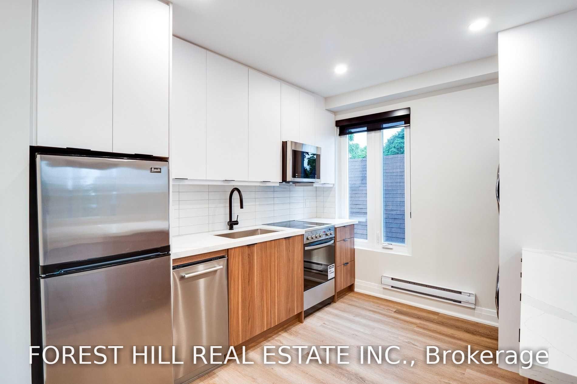 1 Greensides Avenue 5, Toronto, ON M6G 3P5