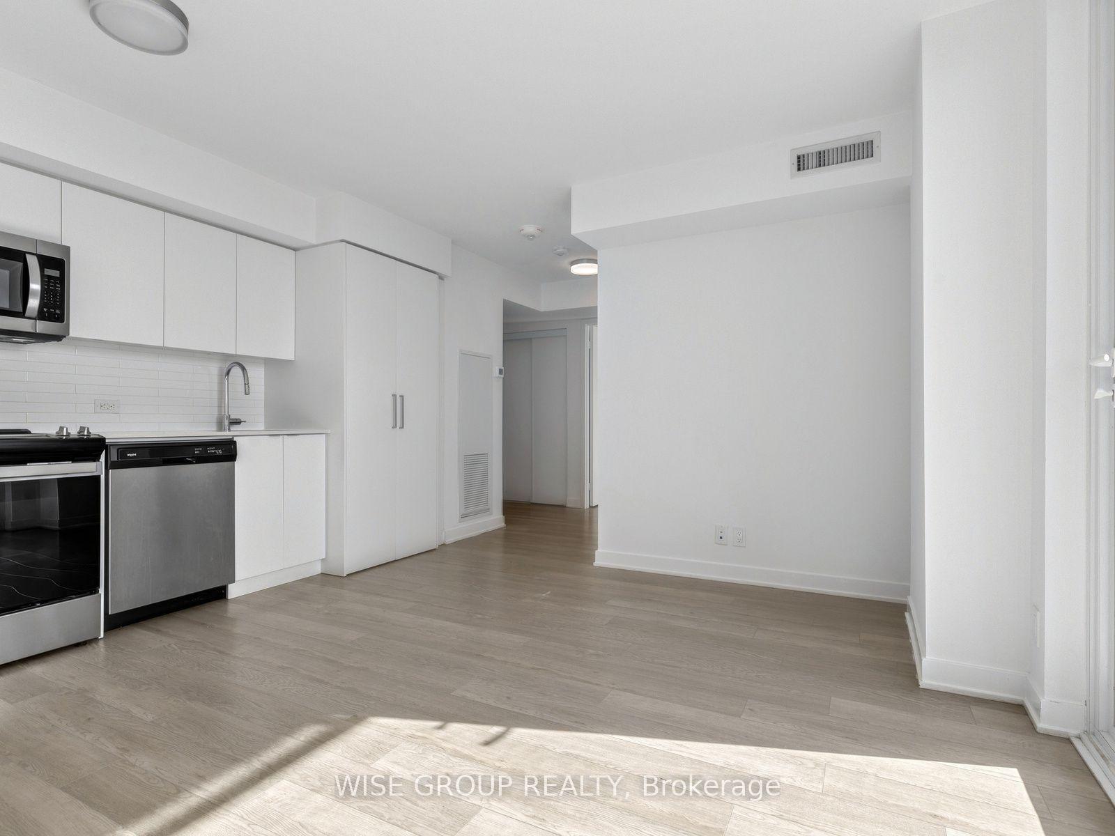 18 Tretti Way 1108, Toronto, ON M3H 0E4