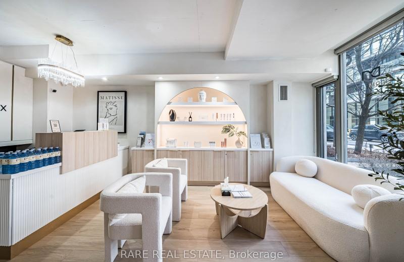 35 Stewart Street, Toronto, ON M5V 2V1