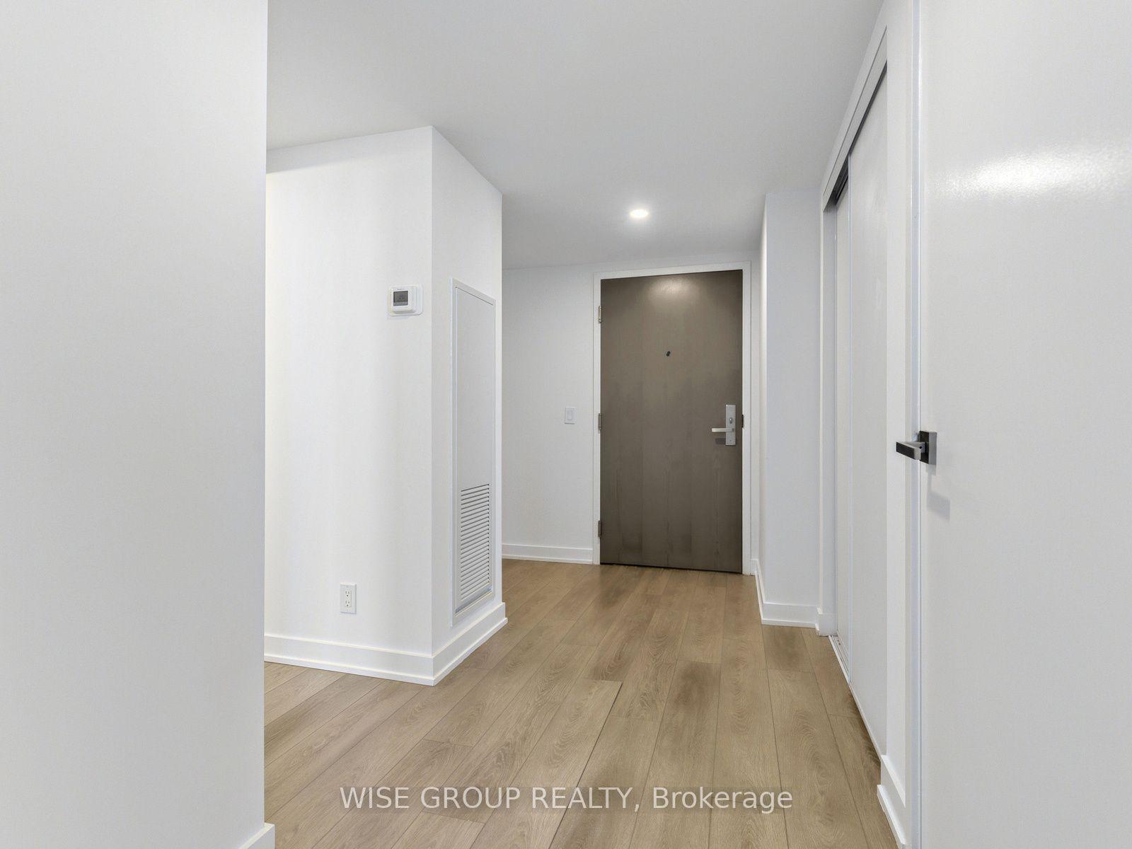 18 Tretti Way 1601, Toronto, ON M3H 0E4