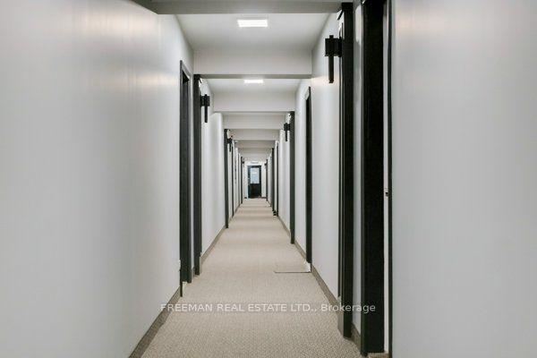 2707 Yonge Street 305, Toronto, ON M4N 2H8