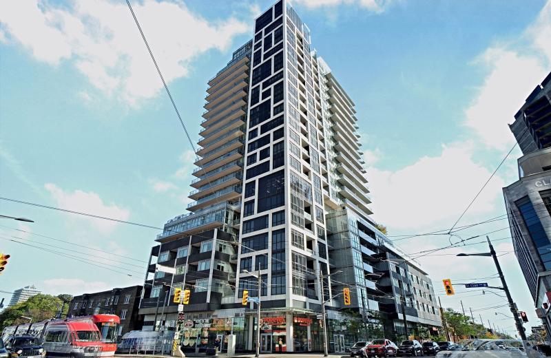 501 St Clair Avenue W 1707, Toronto, ON M5P 0A2