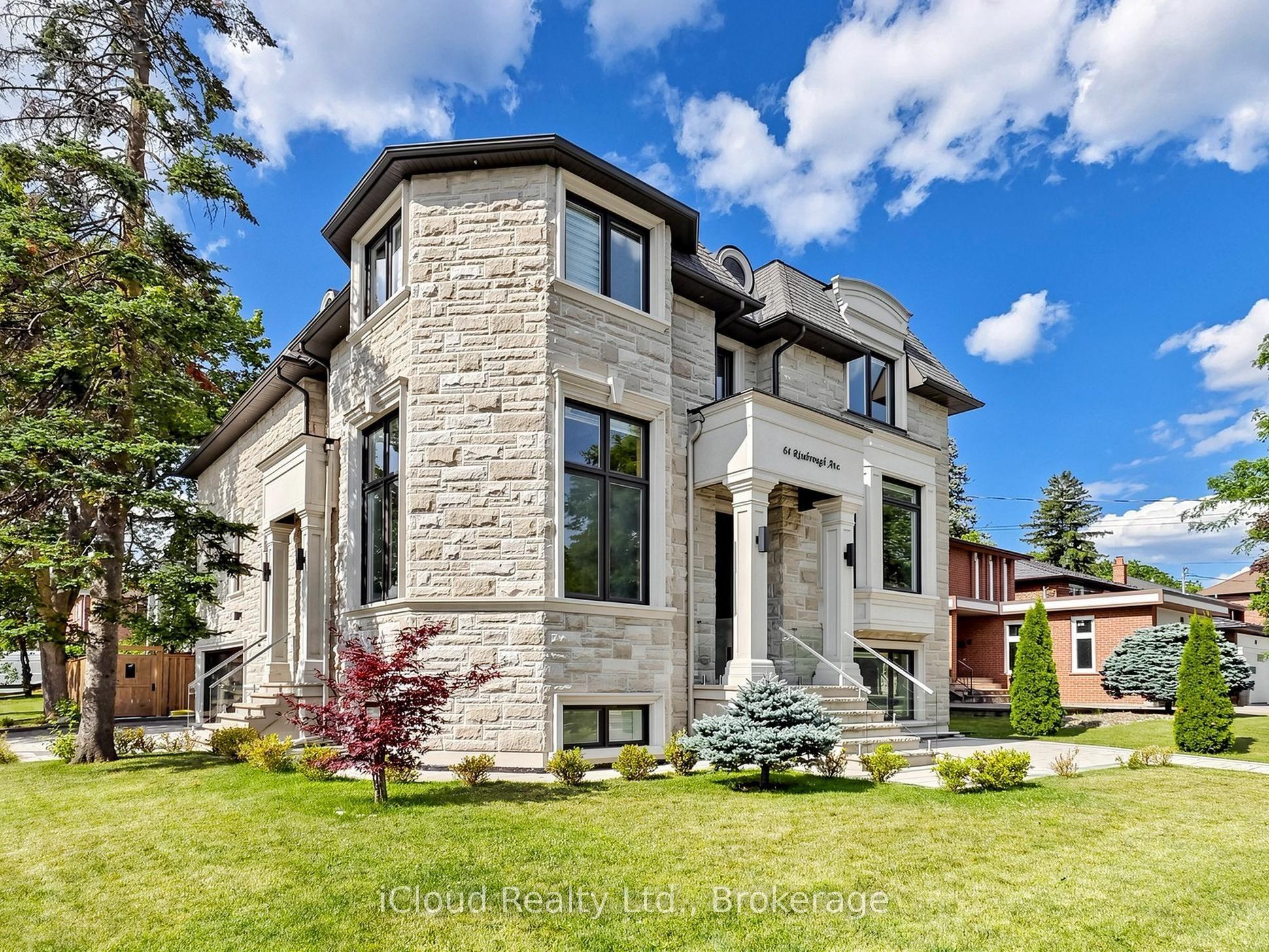 64 Risebrough Avenue, Toronto, ON M2M 2E3
