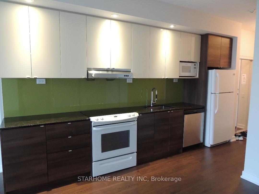 121 McMahon Drive 2806, Toronto, ON M2K 0C2