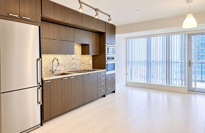 120 Harrison Garden Boulevard 820, Toronto, ON M2N 0C2