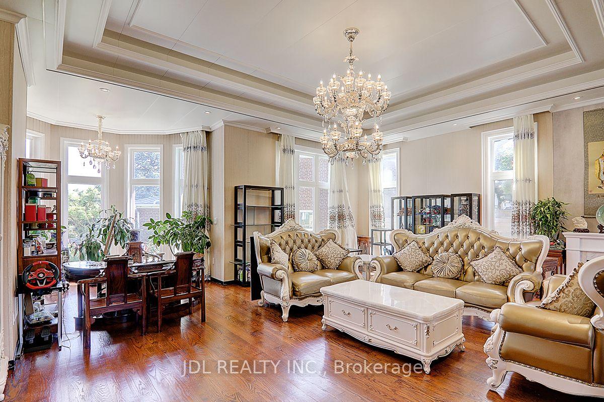 80 Broomfield Drive, Toronto, ON M1S 2W1