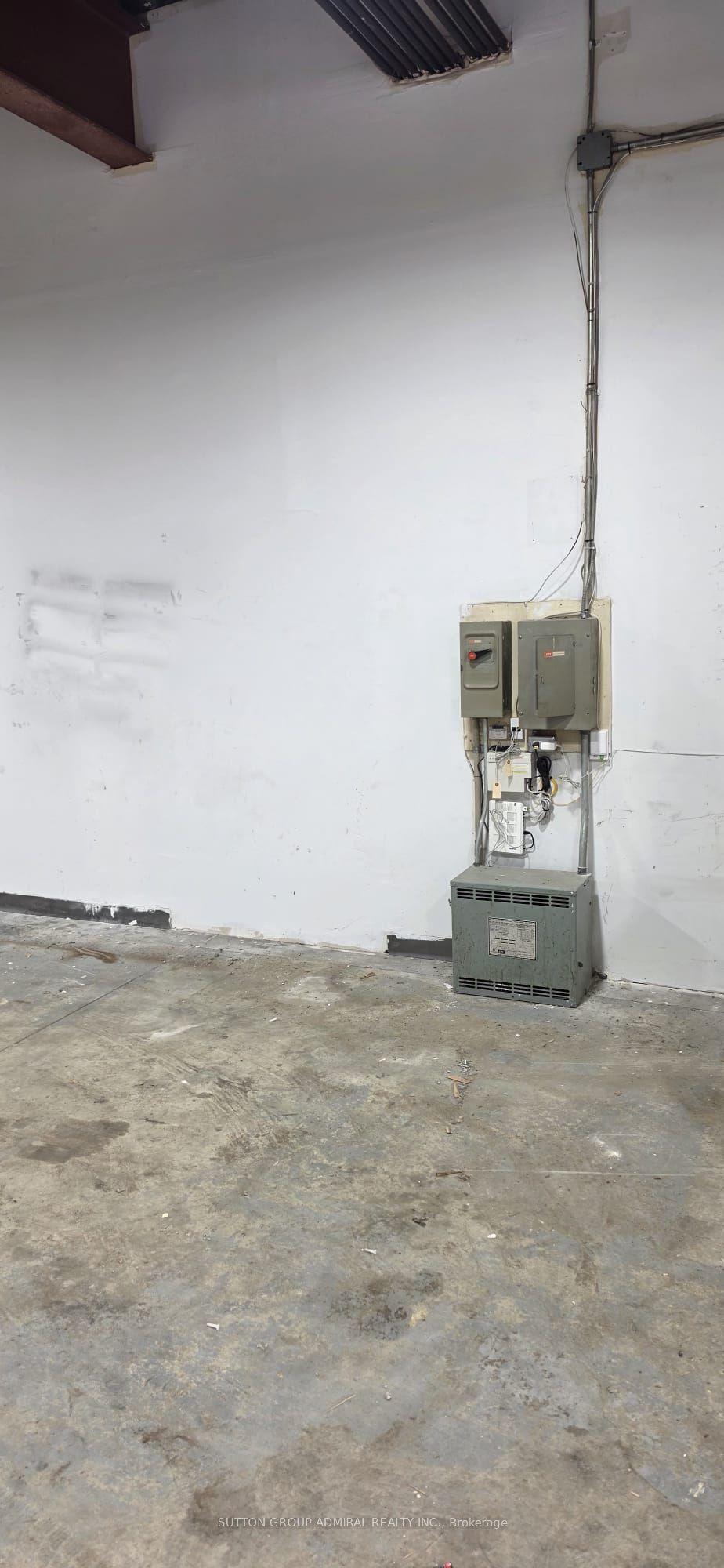 80 Dynamic Drive 29, Toronto, ON M1V 5A4