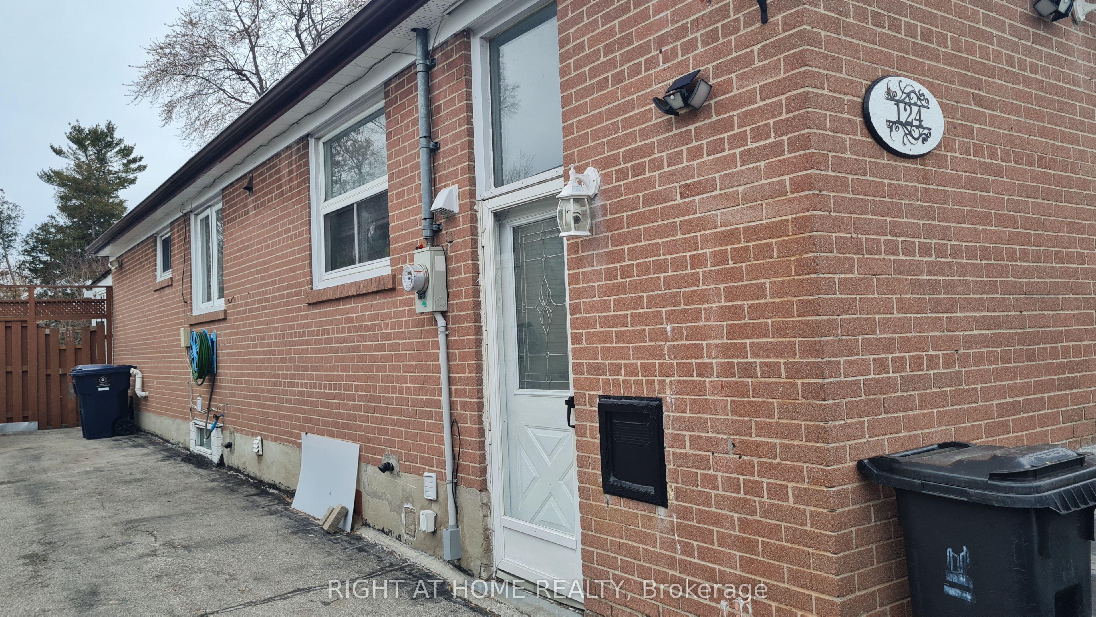 124 Overture Road BSMT, Toronto, ON M1E 2W4