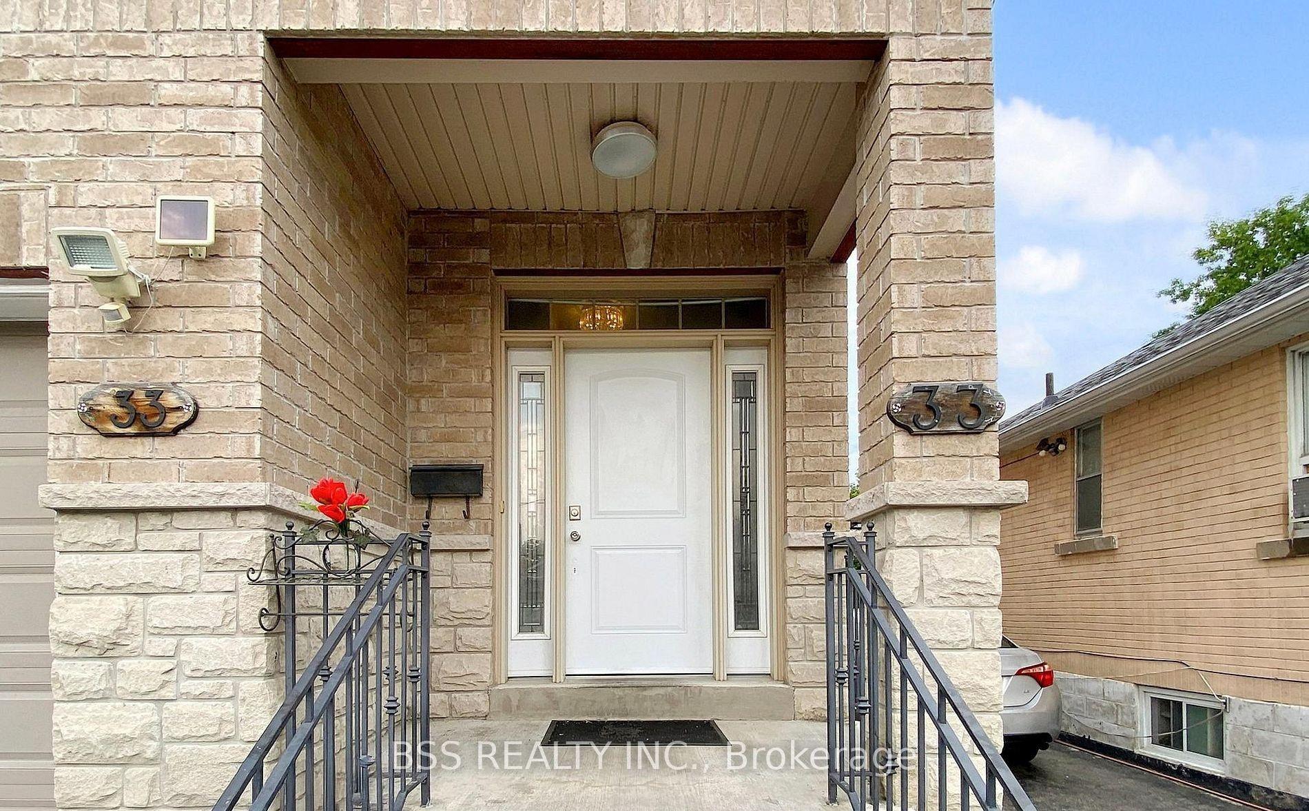 33 Wanstead Avenue, Toronto, ON M1L 3L3