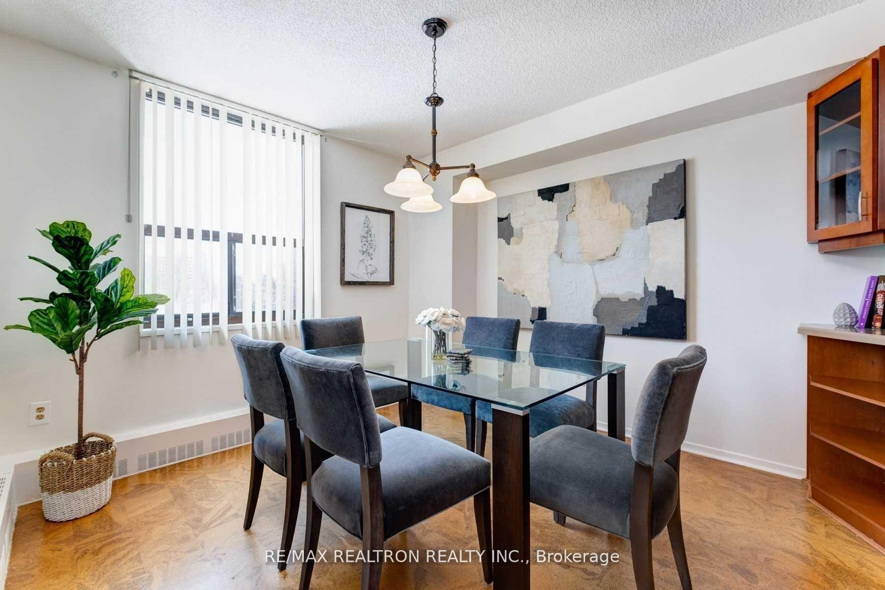 90 Ling Road 404, Toronto, ON M1E 4Y3