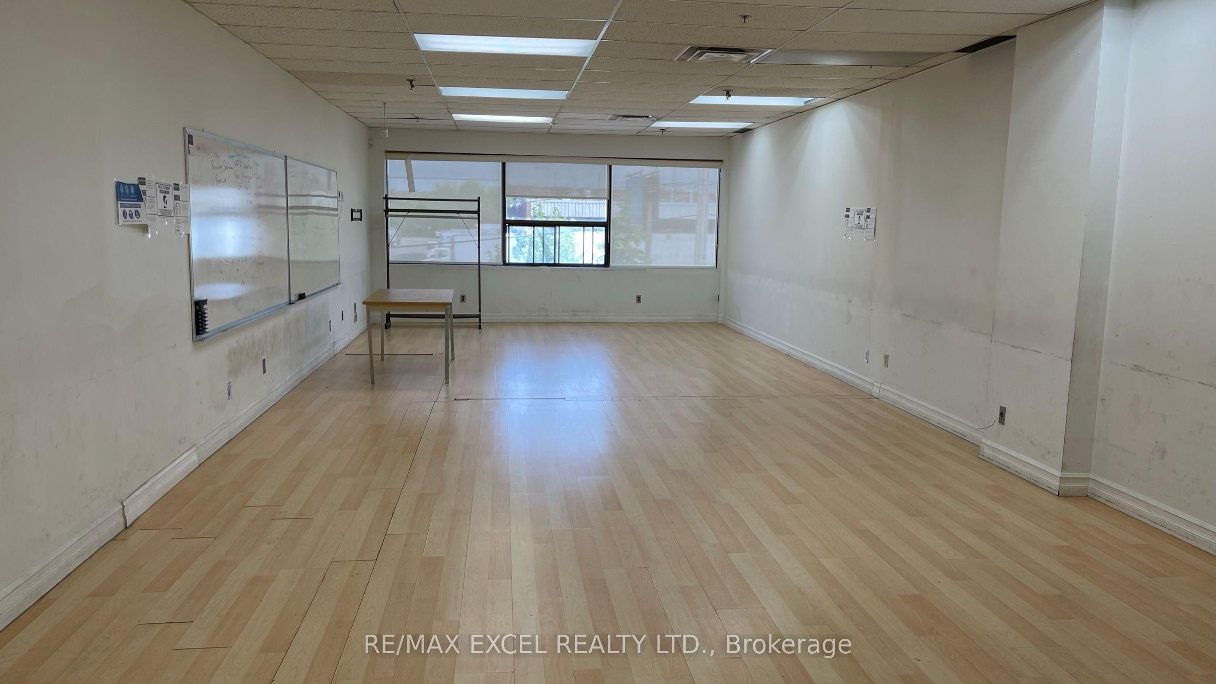 55 Nugget Avenue 207, Toronto, ON M1S 3L1