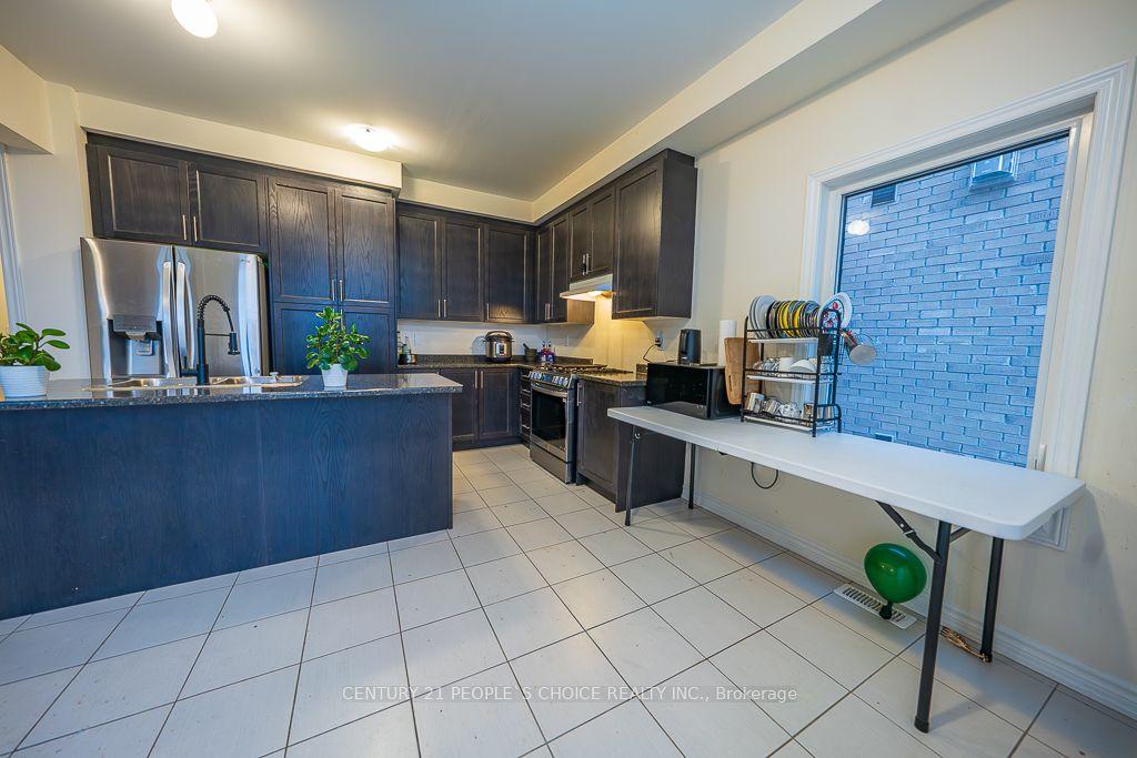 83 Robin Trail, Scugog, ON L9L 0E2