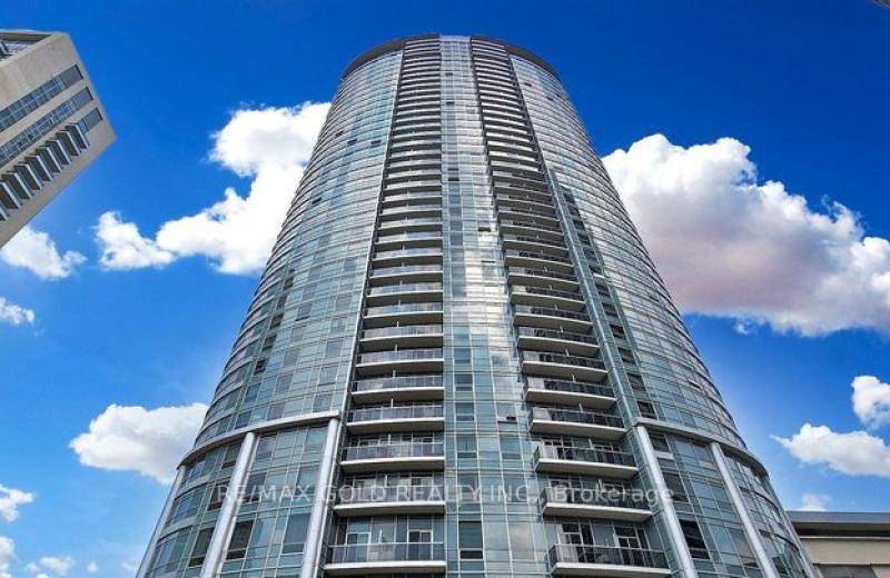 125 Village Green Square, Toronto, ON M1S 0G3