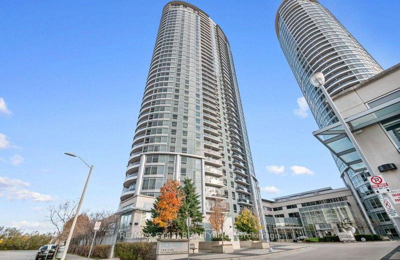 135 Village Green Square 198, Toronto, ON M1S 0G3