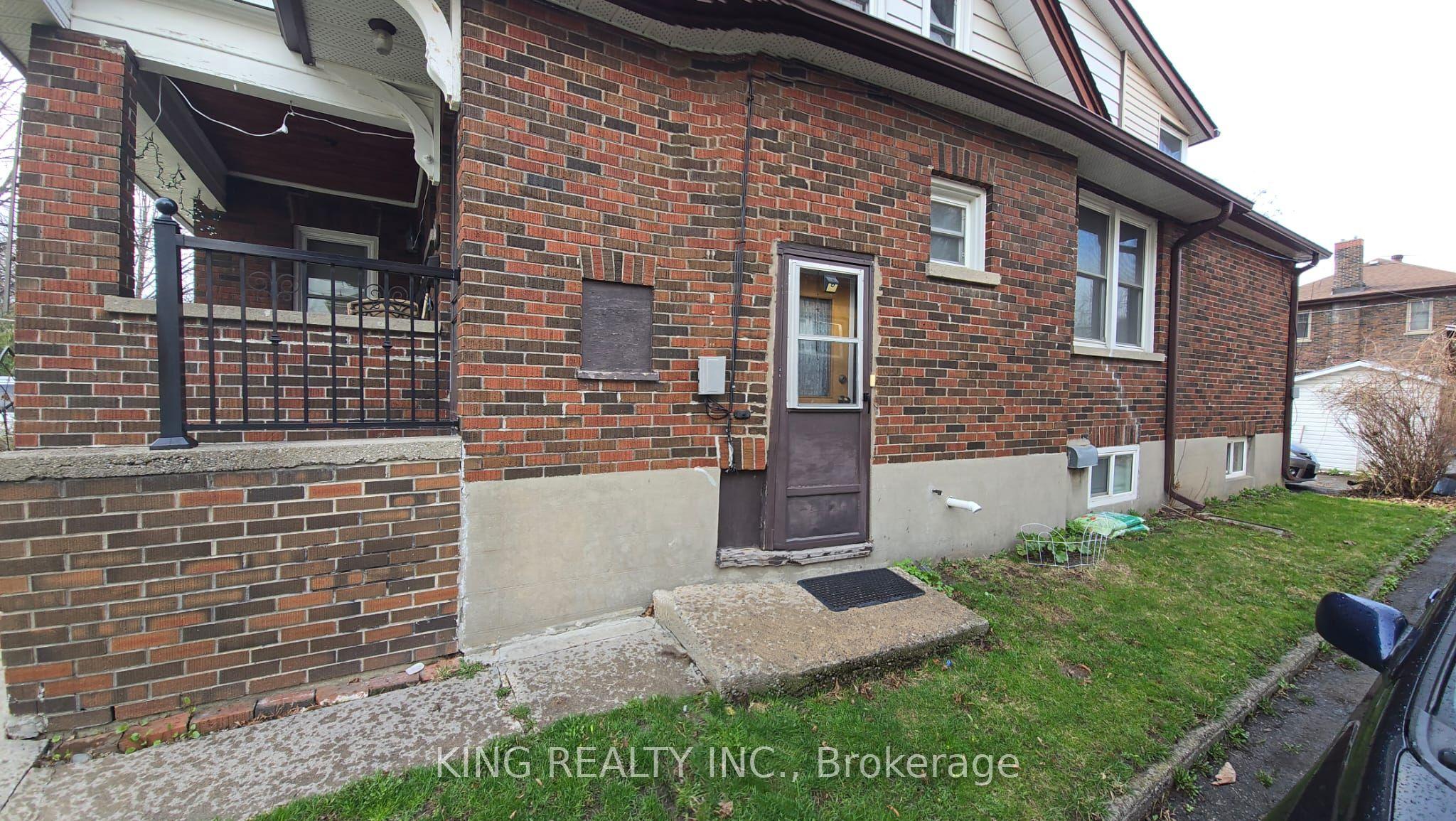 348/350 Arthur Street St, Oshawa, ON L1H 1P3