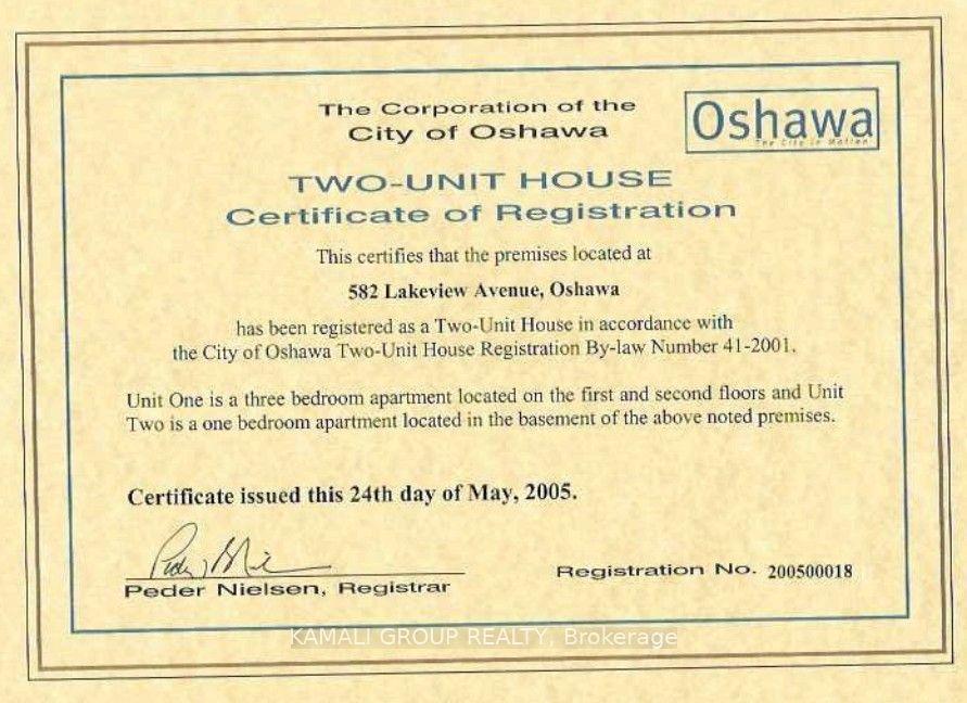 582 Lakeview Avenue, Oshawa, ON L1J 1B1