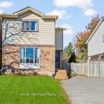 272 Phillip Murray Avenue N, Oshawa, ON L1J 1G9