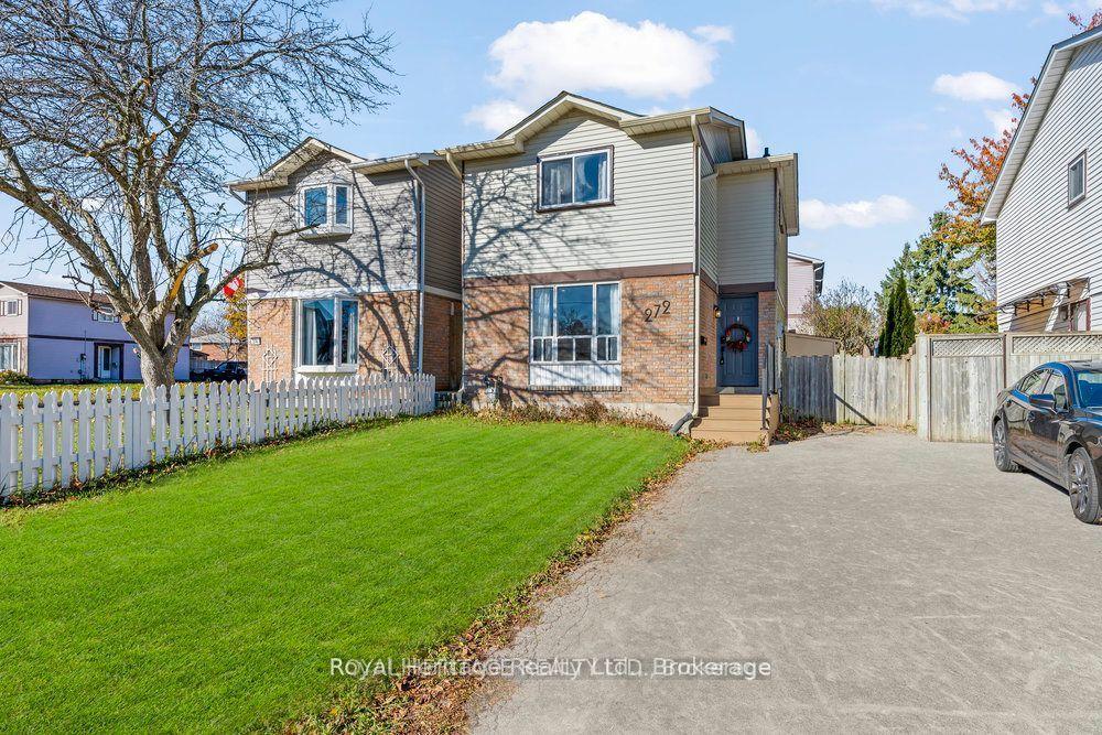272 Phillip Murray Avenue N, Oshawa, ON L1J 1G9