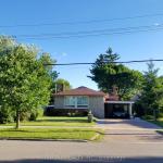 26 Applefield Drive, Toronto, ON M1P 3X9