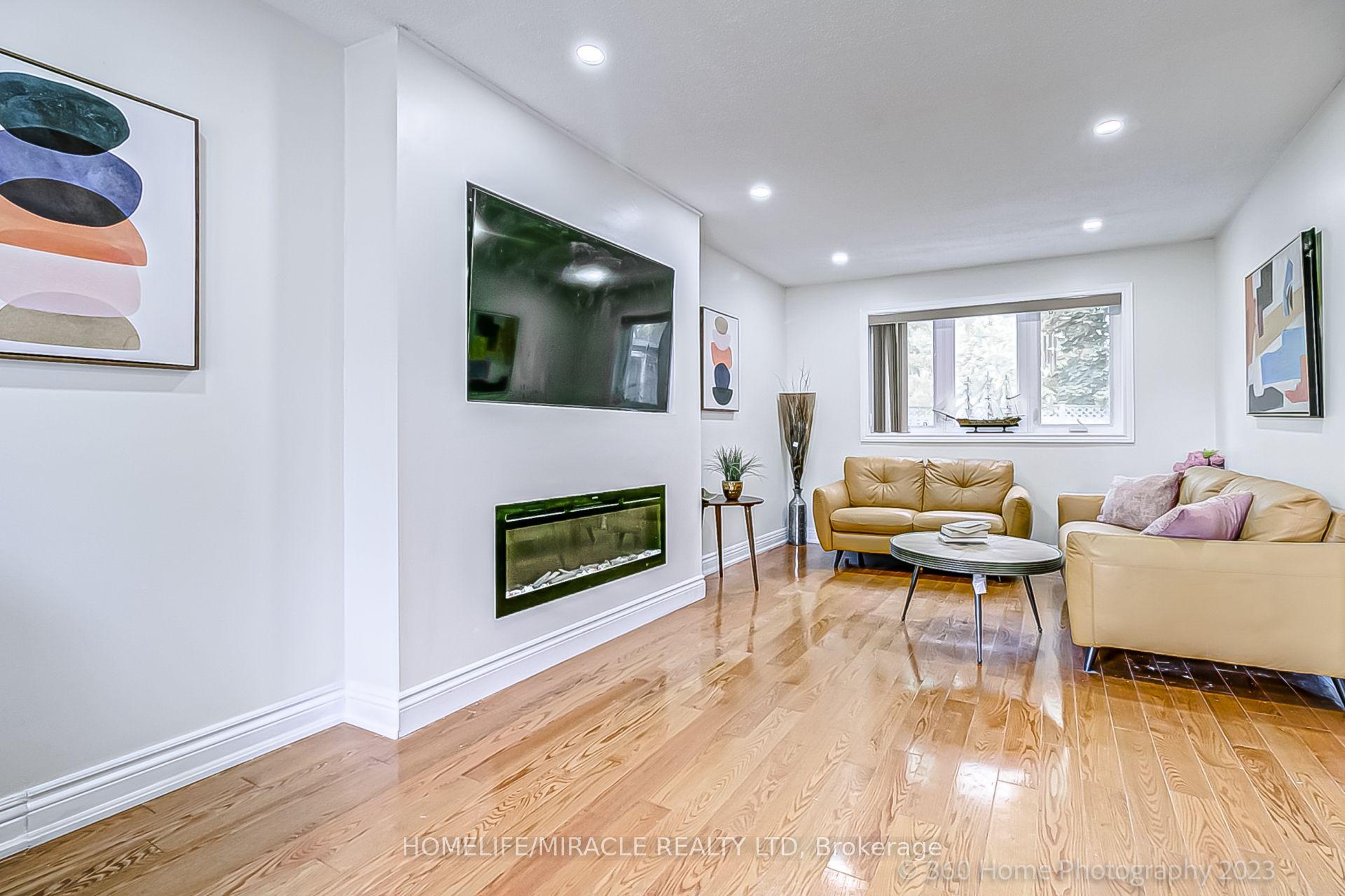 137 Merkley Square, Toronto, ON M1G 2Y5