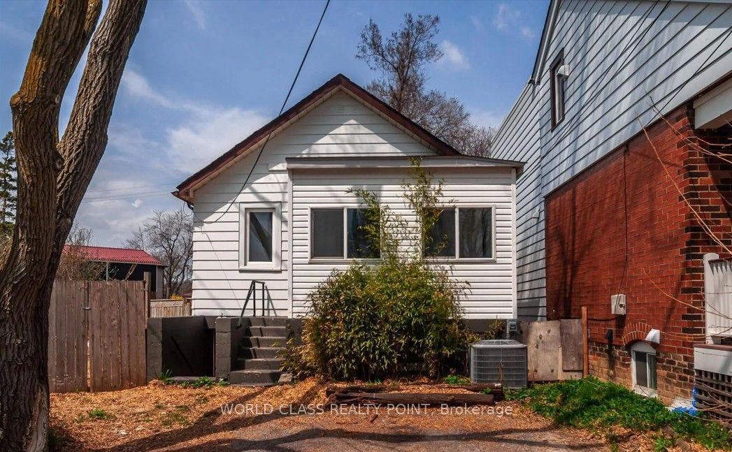 1 Mcintosh Street, Toronto, ON M1N 3Y3