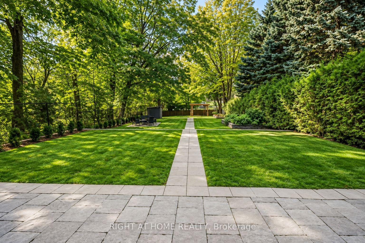 64 Larwood Boulevard, Toronto, ON M1M 2M5