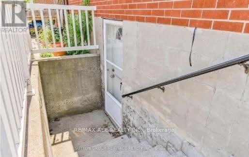 127 Poplar Road Bsmt, Toronto, ON M1E 1Z5