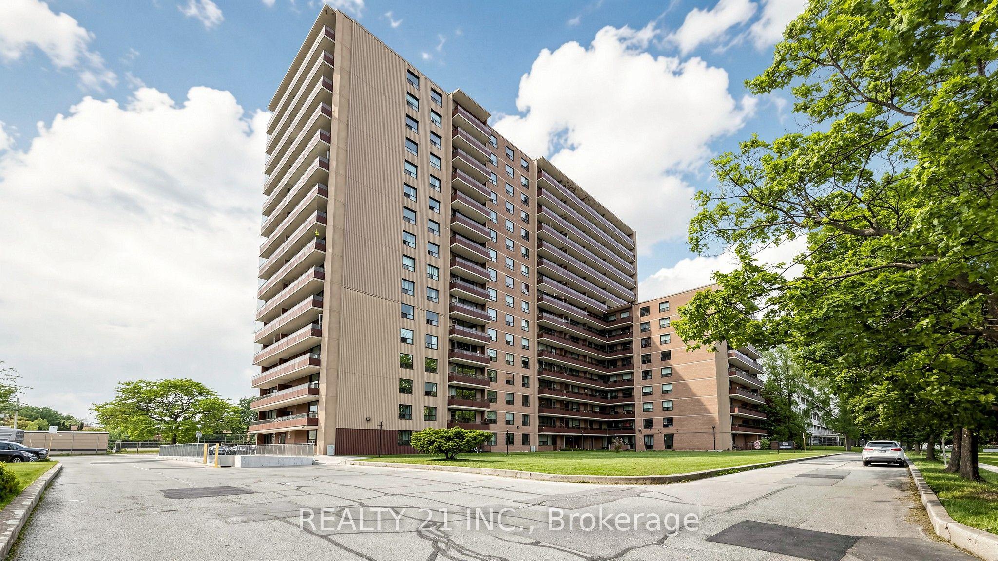 180 Markham Road 819, Toronto, ON M1M 2Z9