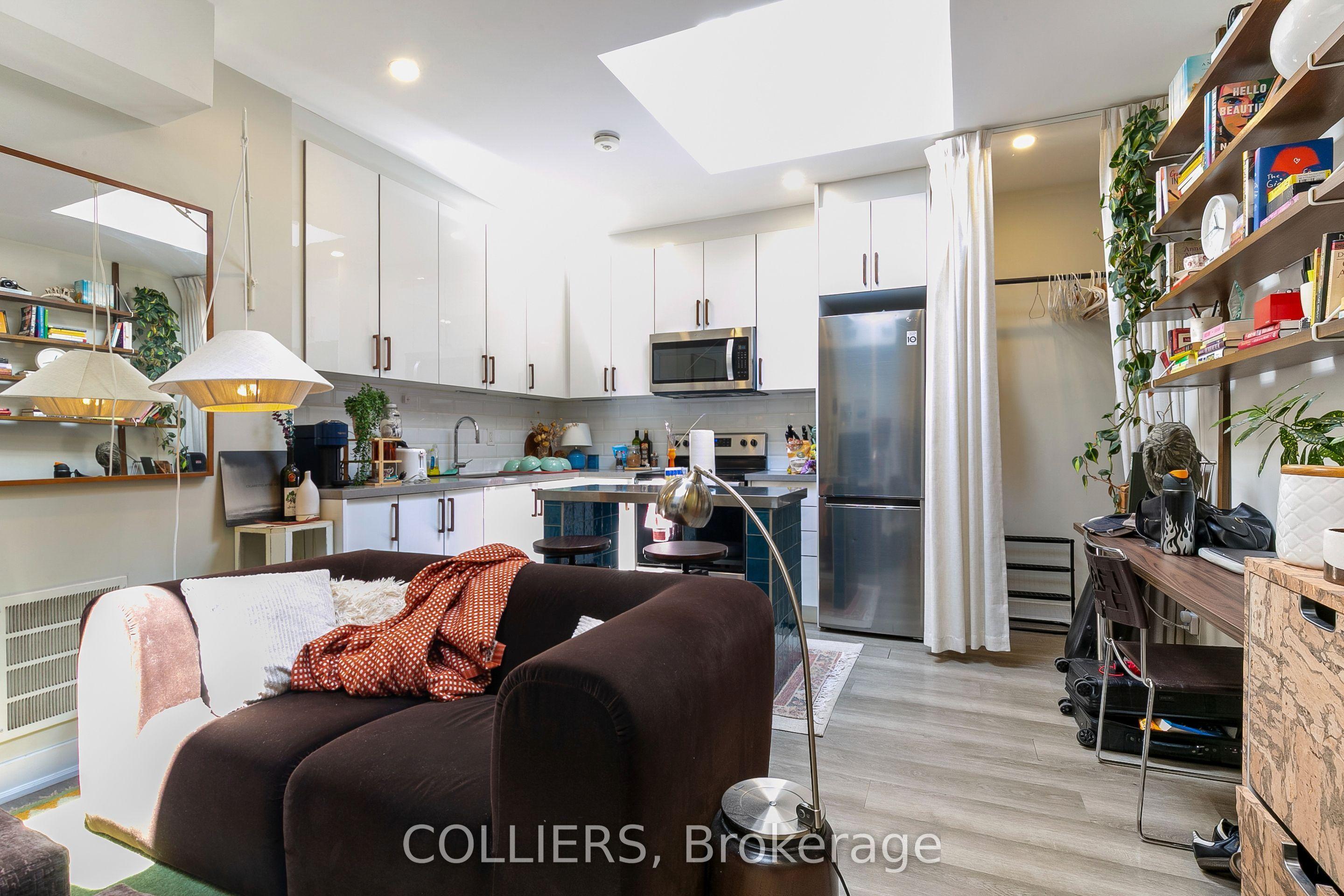 732 Queen Street E, Toronto, ON M4M 1H2