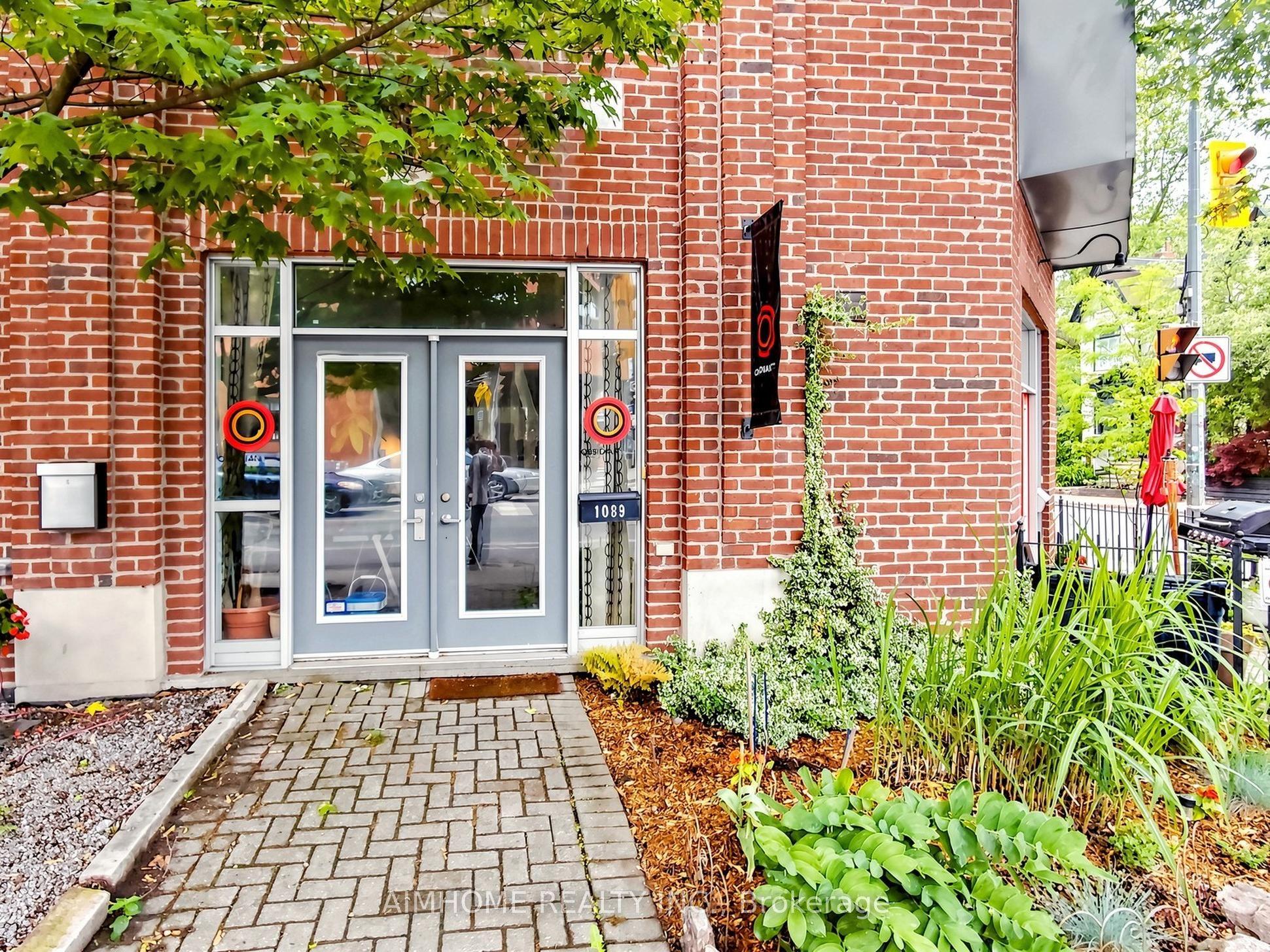 1089 Dundas Street E, Toronto, ON M4M 1R9