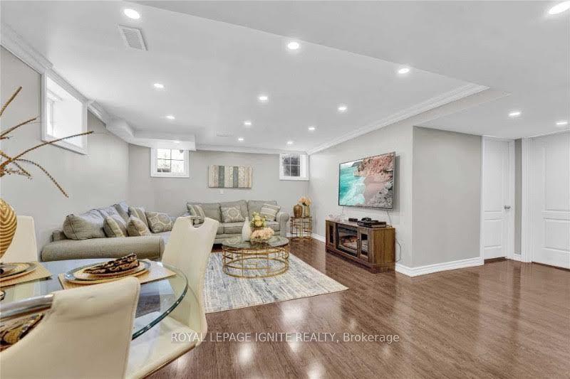 2420 Moonlight Crescent Basement, Pickering, ON L1X 0E9